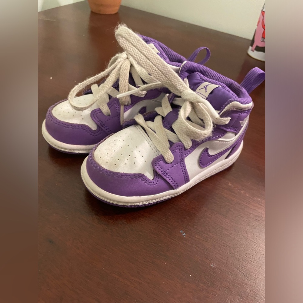 baby jordan 1’s